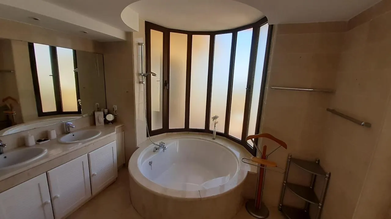 Meyer'S Apartments Marbella - Serviced Luxury Homes Benahavis